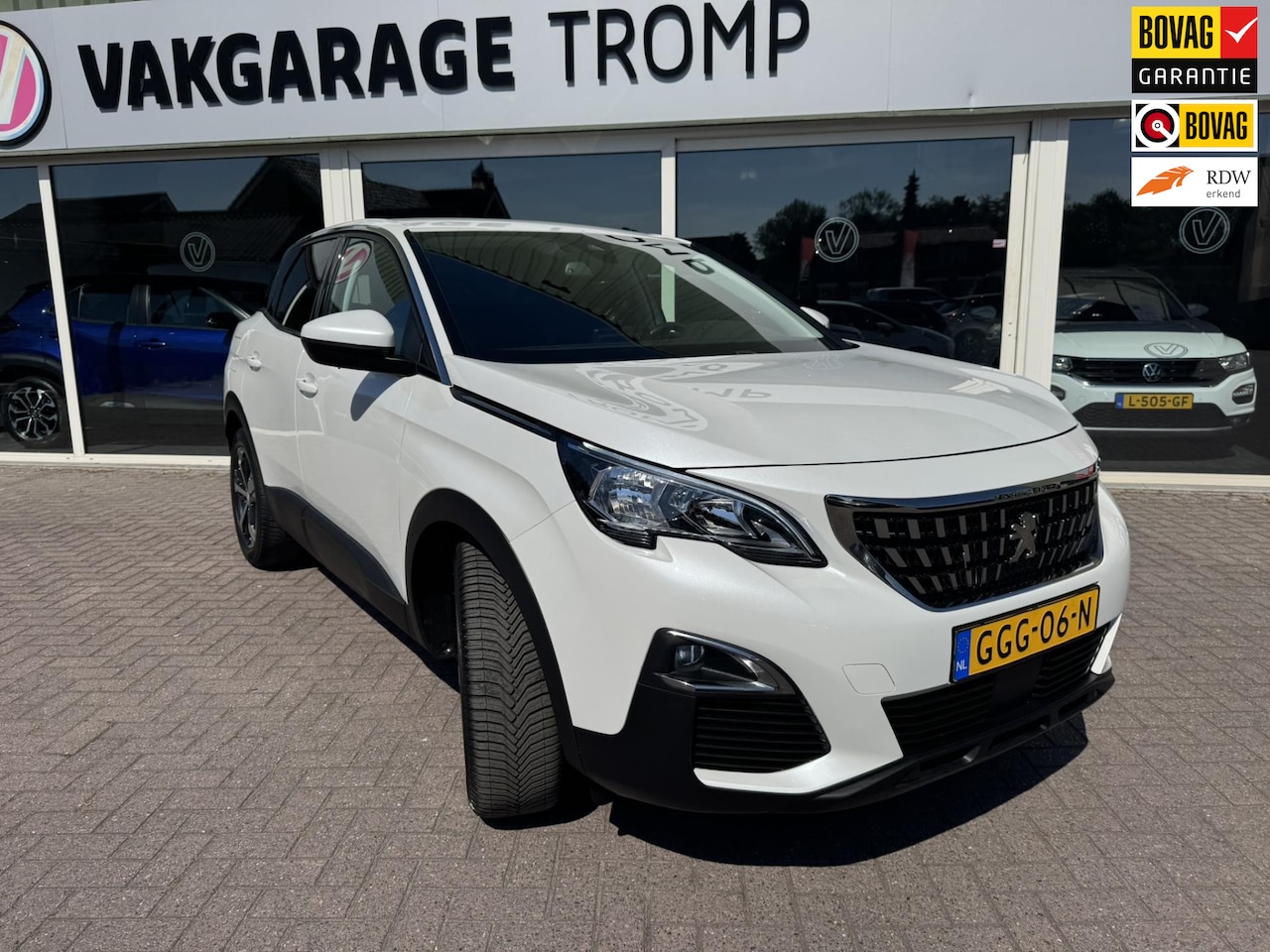 Peugeot 3008 - 1.2 PureTech AGC Allure 1.2 PureTech AGC Allure - AutoWereld.nl
