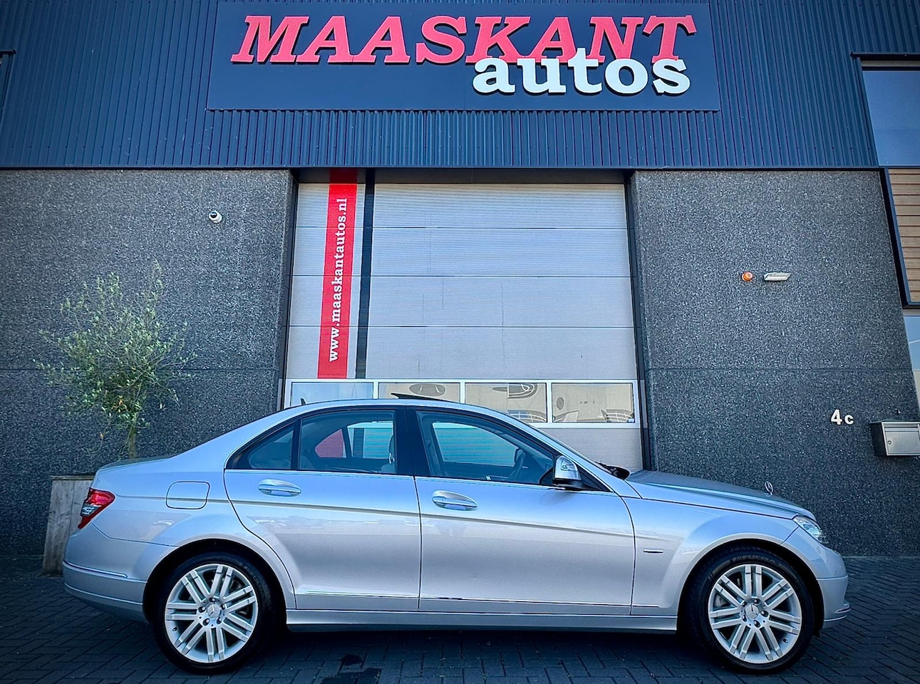 Mercedes-Benz C-klasse - 200 Kompressor Aut / Elégance / Unique options / Comand navi / Sunroof / 56995km / 2ND OWN - AutoWereld.nl