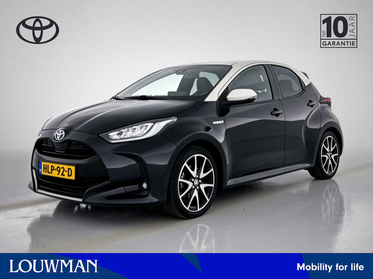 Toyota Yaris - 1.5 Hybrid Executive | Parkeersensor voor en achter | Half Leder | Voorstoelen verwarmd | - AutoWereld.nl