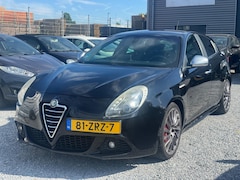 Alfa Romeo Giulietta - 1.4 T Business Executive Automaat Lpg G3 Navi Clima Leer
