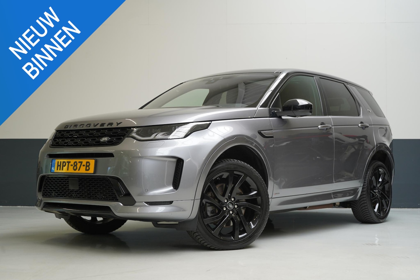 Land Rover Discovery Sport - P300e 1.5 309pk R-Dynamic | Leder | Panoramadak | Memory | Premium sound | - AutoWereld.nl