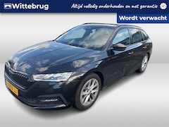 Skoda Octavia Combi - 1.0 e-TSI Sport Business / Navigatie / App connect / Parkeersensoren achter / Lichtmetaal