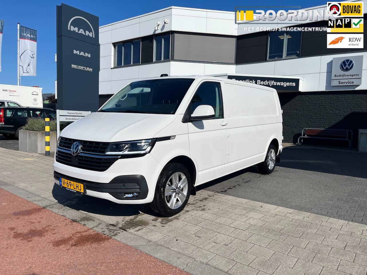 Volkswagen Transporter - T6.1 32 lwb DSG standkachel - AutoWereld.nl