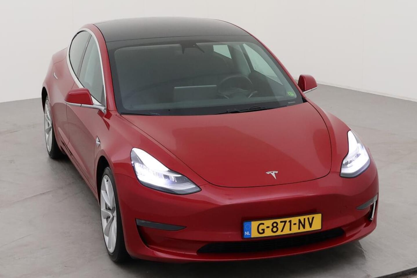 Tesla Model 3 - LANG RANGE AWD 75KWH 351PK PANO/LEER/FABRIEKSGARANTIE - AutoWereld.nl