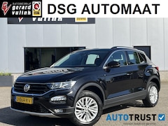 Volkswagen T-Roc - 1.5 TSI Style ADAPTIVE CRUISE PDC APPLE CARPLAY