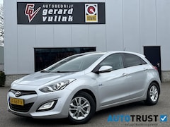 Hyundai i30 - 1.6 GDI i-Motion Plus ECC NAV CRUISE TREKHAAK