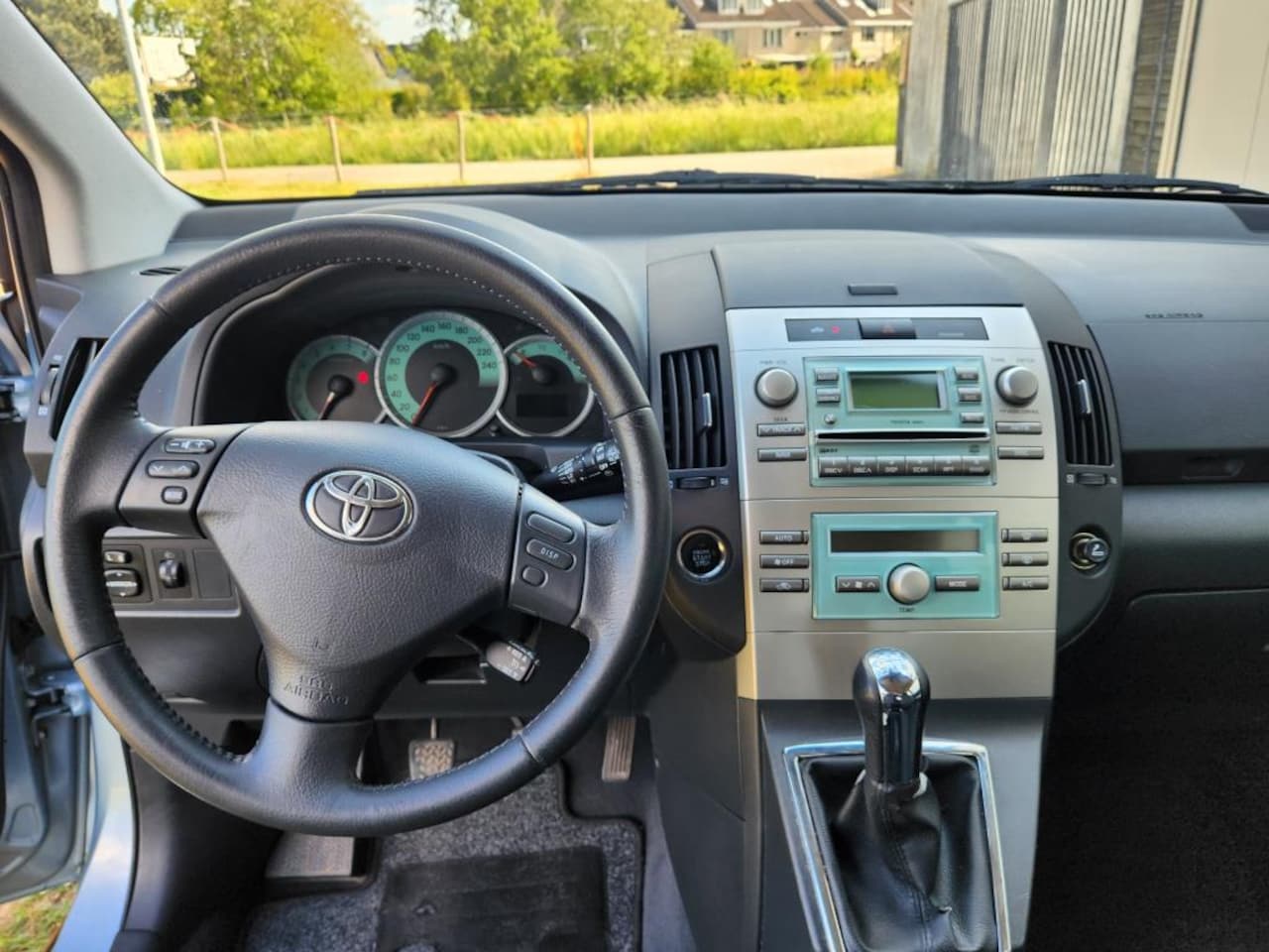 Toyota Verso - 1.8 VVT-i Sol 1.8 VVT-i Sol - AutoWereld.nl