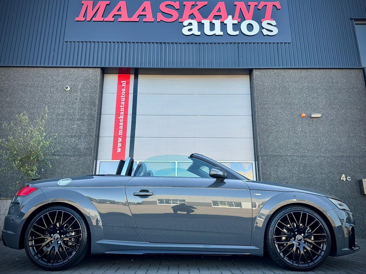 Audi TT Roadster - 2.0 TFSI / S-Line / Nano grey / Virtual / Bang & Olufsen / Facelift details / Extremely ma - AutoWereld.nl