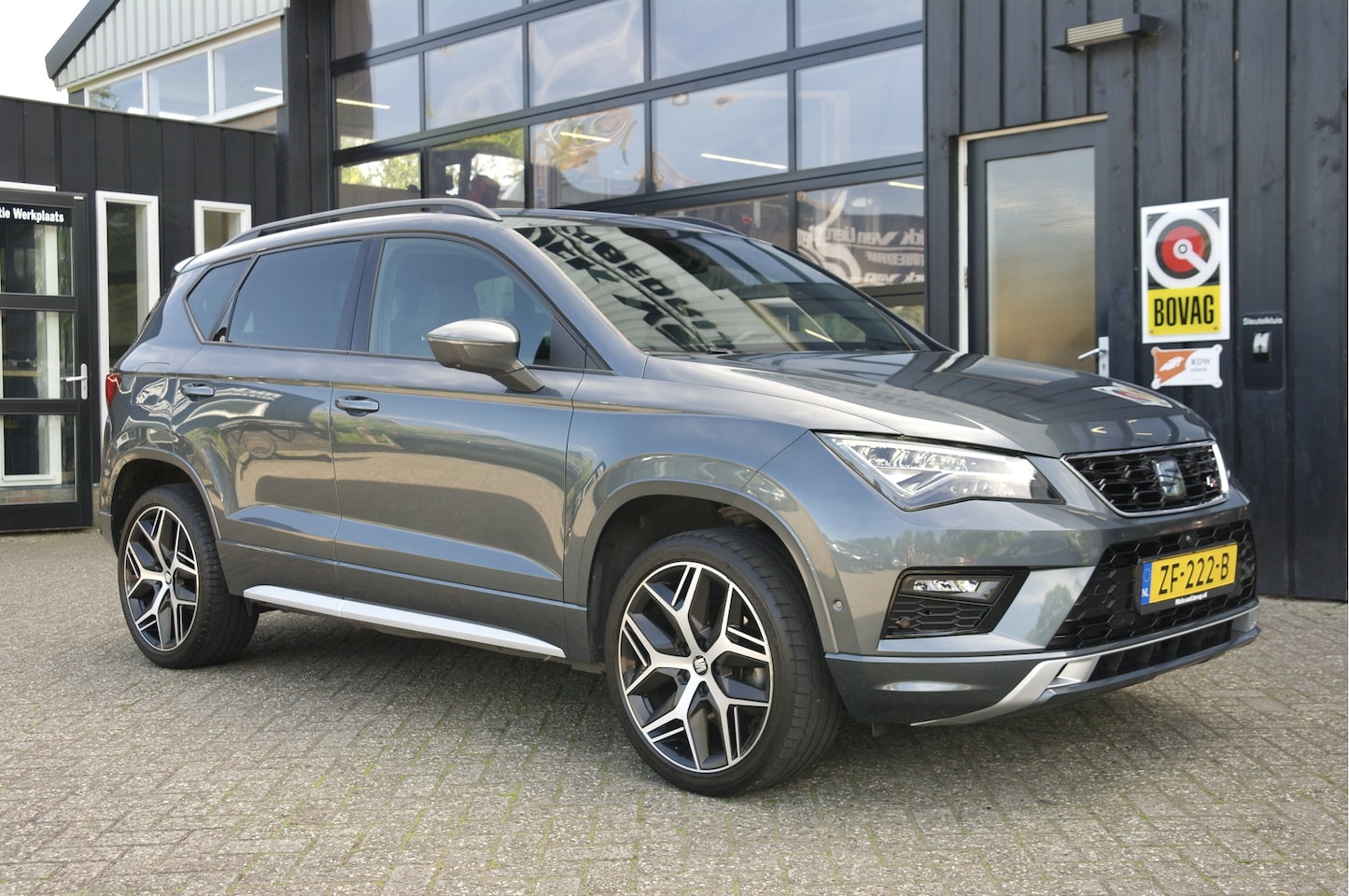 Seat Ateca - 1.5 TSI FR Business Intense Automaat | NL-Auto | Virtual-Display | 360 | Carplay | Trekhaa - AutoWereld.nl