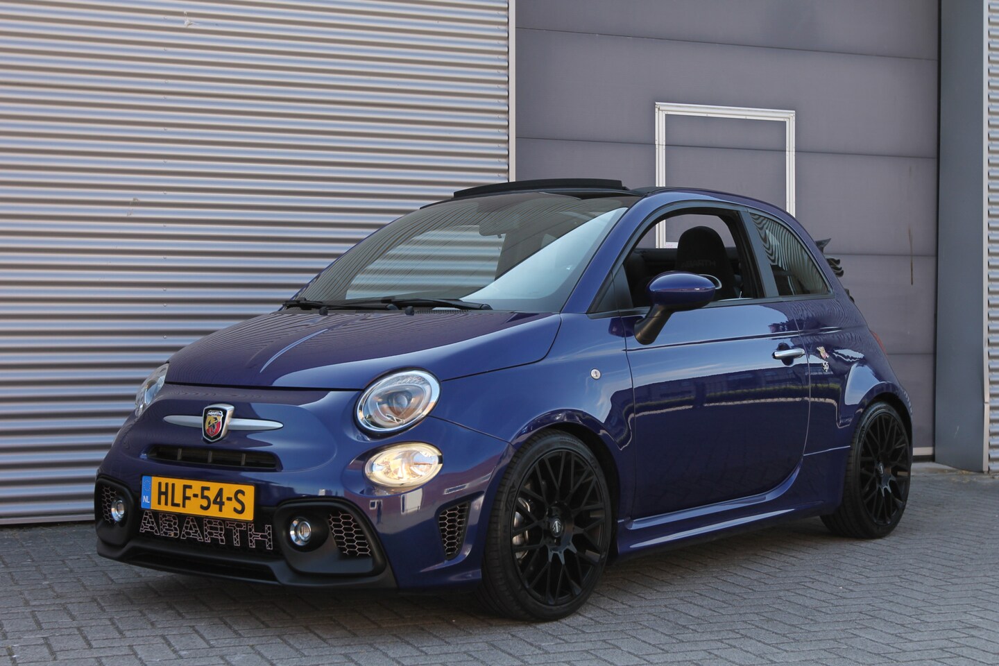 Fiat 500 C - 1.4 T-Jet Abarth 595 I 146 PK I Airco I 42000 km - AutoWereld.nl