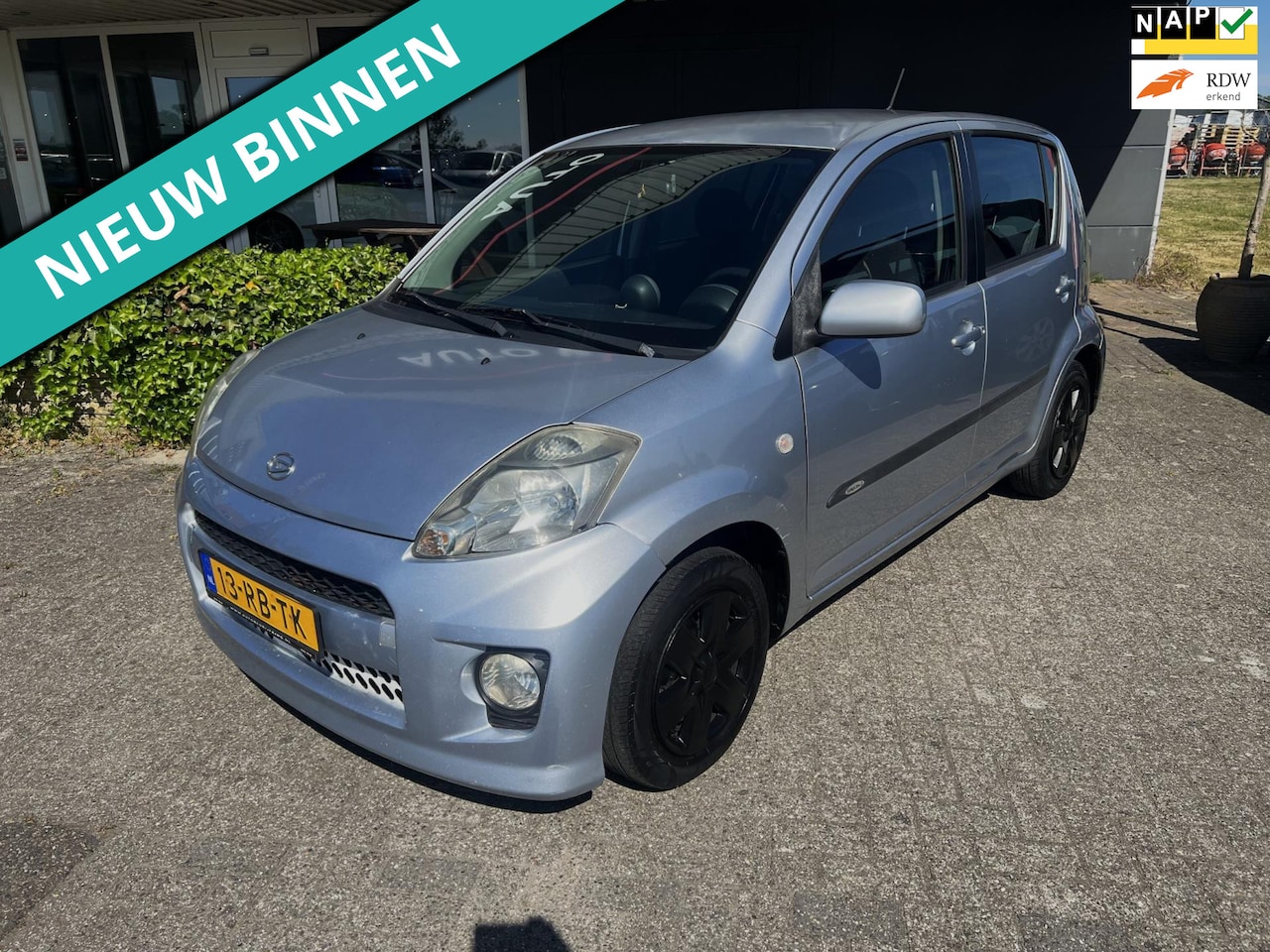 Daihatsu Sirion 2 - 1.3-16V Comfort AUTOMAAT/AIRCO ELEK PACK APK+NAP - AutoWereld.nl