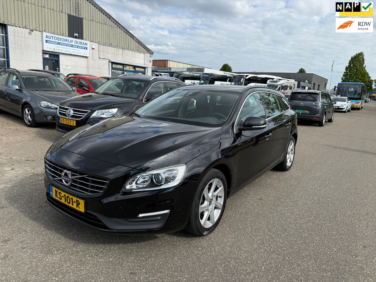 Volvo V60 - 2.0 D3 Nordic+ NAV. + Clima Bj:2016 NAP! - AutoWereld.nl