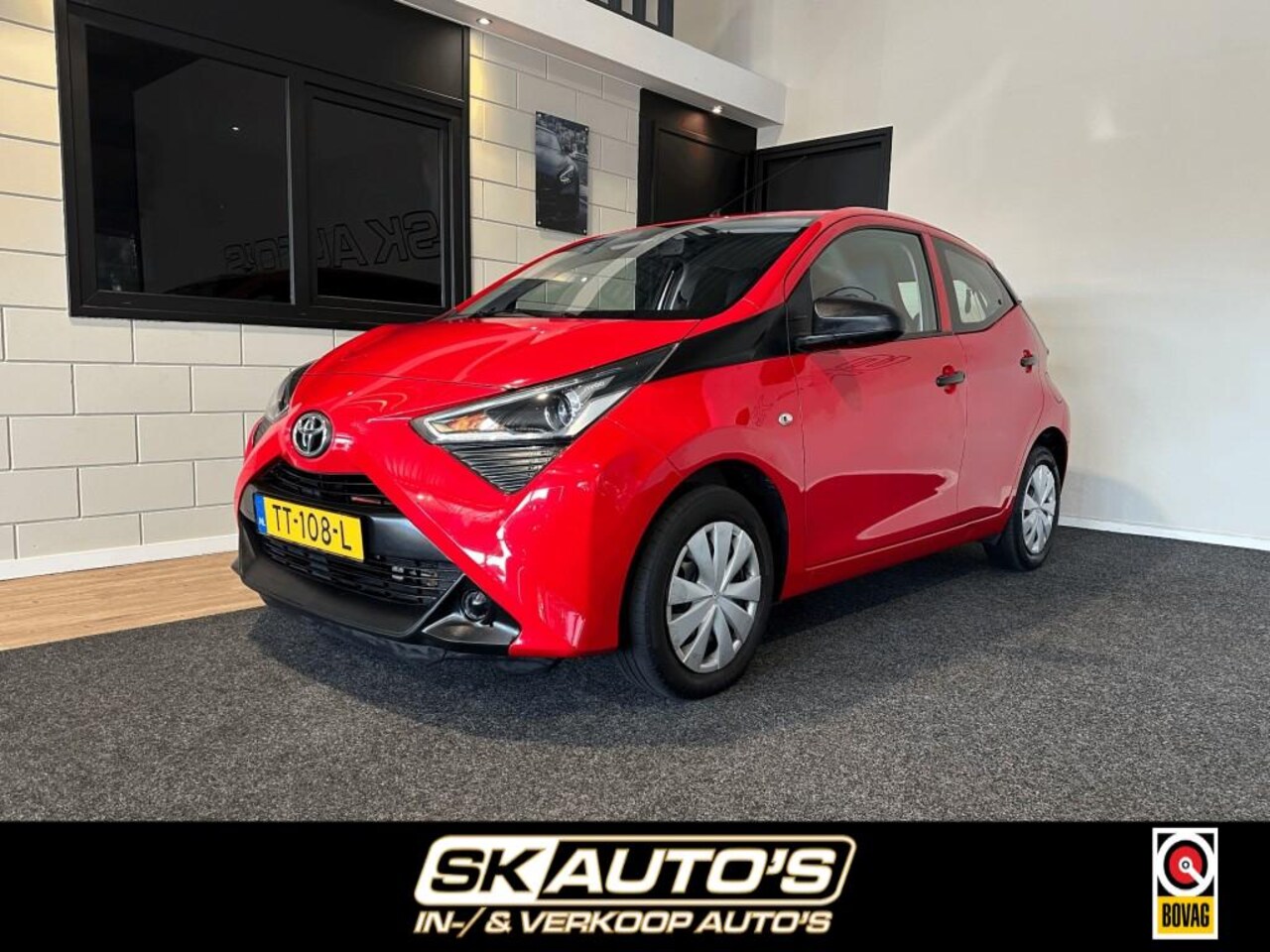 Toyota Aygo - 1.0 VVT-I X-FUN NAP l 5DRS l CRUISE l BLUETOOTH l - AutoWereld.nl