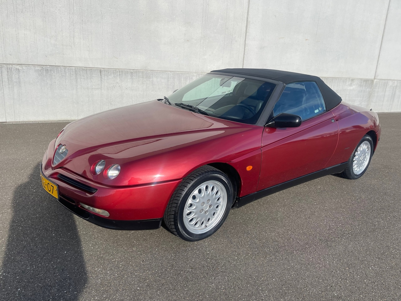 Alfa Romeo Spider - 2.0-16V T.Spark orig NL weinig km !! - AutoWereld.nl
