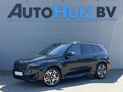 BMW X1 - sDrive20i M Sport Pro Panoramadak Leer Adaptieve LED 19 Inch DAB Keyless Entry Carplay
