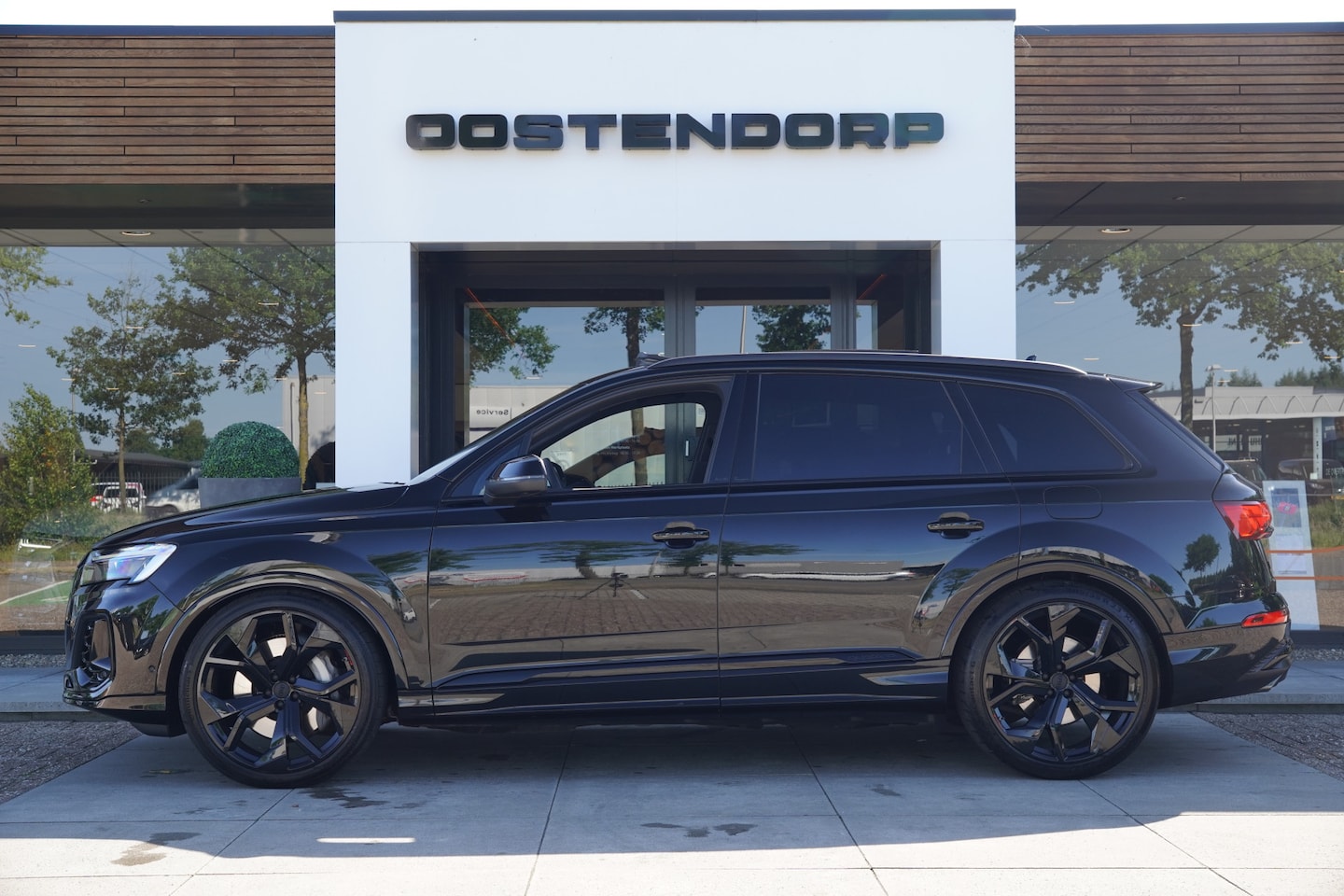 Audi Q7 - 55TFSIe/395pk Quattro S-Line Blackstyle|2024|Panoramadak|Trekhaak|Luchtvering|21"Blackstyl - AutoWereld.nl