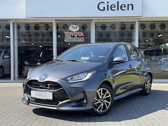 Toyota Yaris - 1.5 Hybrid Dynamic Plus | Stoelverwarming, Keyless, LED, Lichtmetalen velgen, Parkeercamer