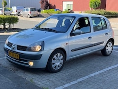Renault Clio - 1.4 Benzine 98PK Privilège Automaat Clima Cruise