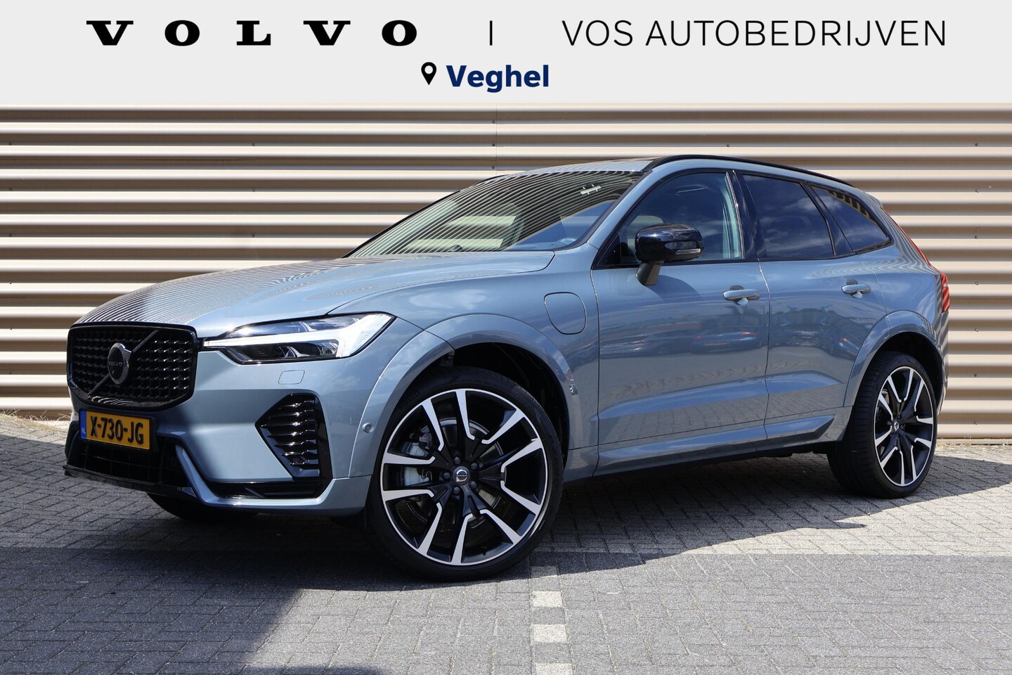 Volvo XC60 - 2.0 T8 Plug-in hybrid AWD Ultimate Dark l Long Range l Trekhaak l Luchvering l 22 inch LMV - AutoWereld.nl