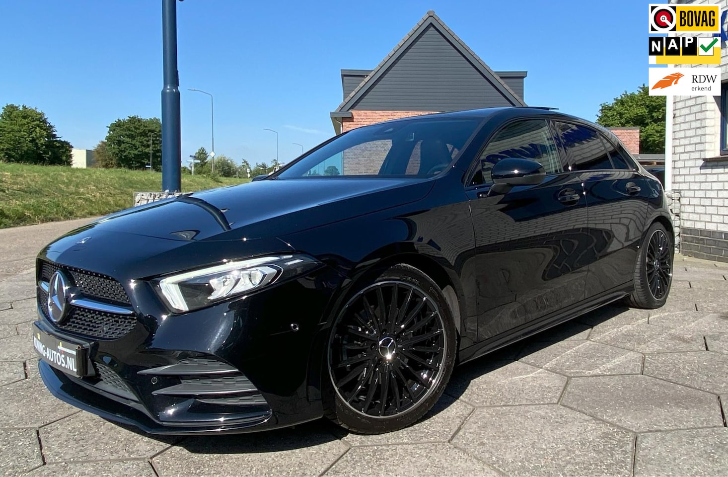 Mercedes-Benz A-klasse - 180 Business Solution AMG/ Virtual CP/ Pano/ Camera - AutoWereld.nl