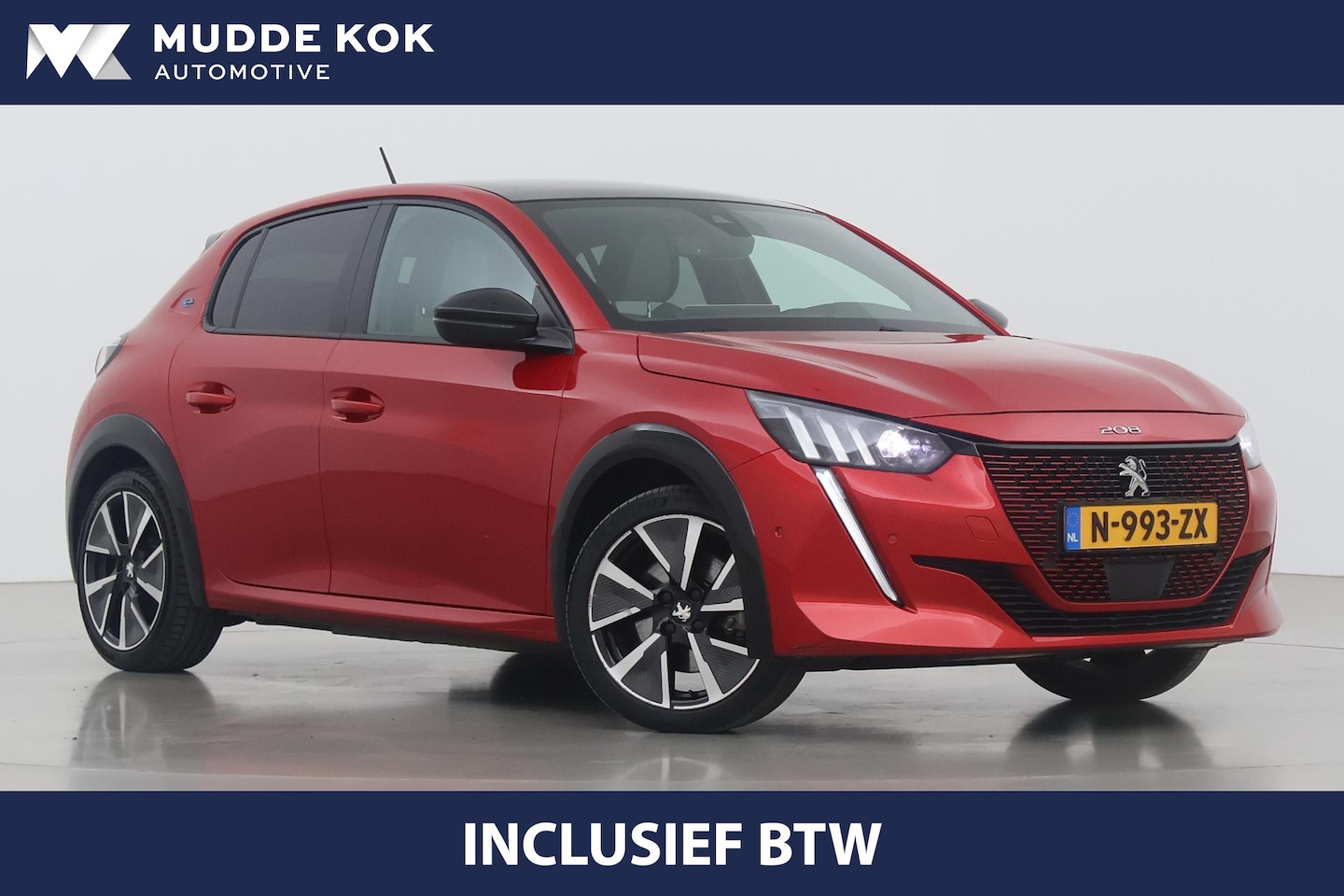 Peugeot e-208 - EV GT Première 1 fase 50 kWh | Panoramadak | Trekhaak | 360° Camera | Apple Carplay - AutoWereld.nl