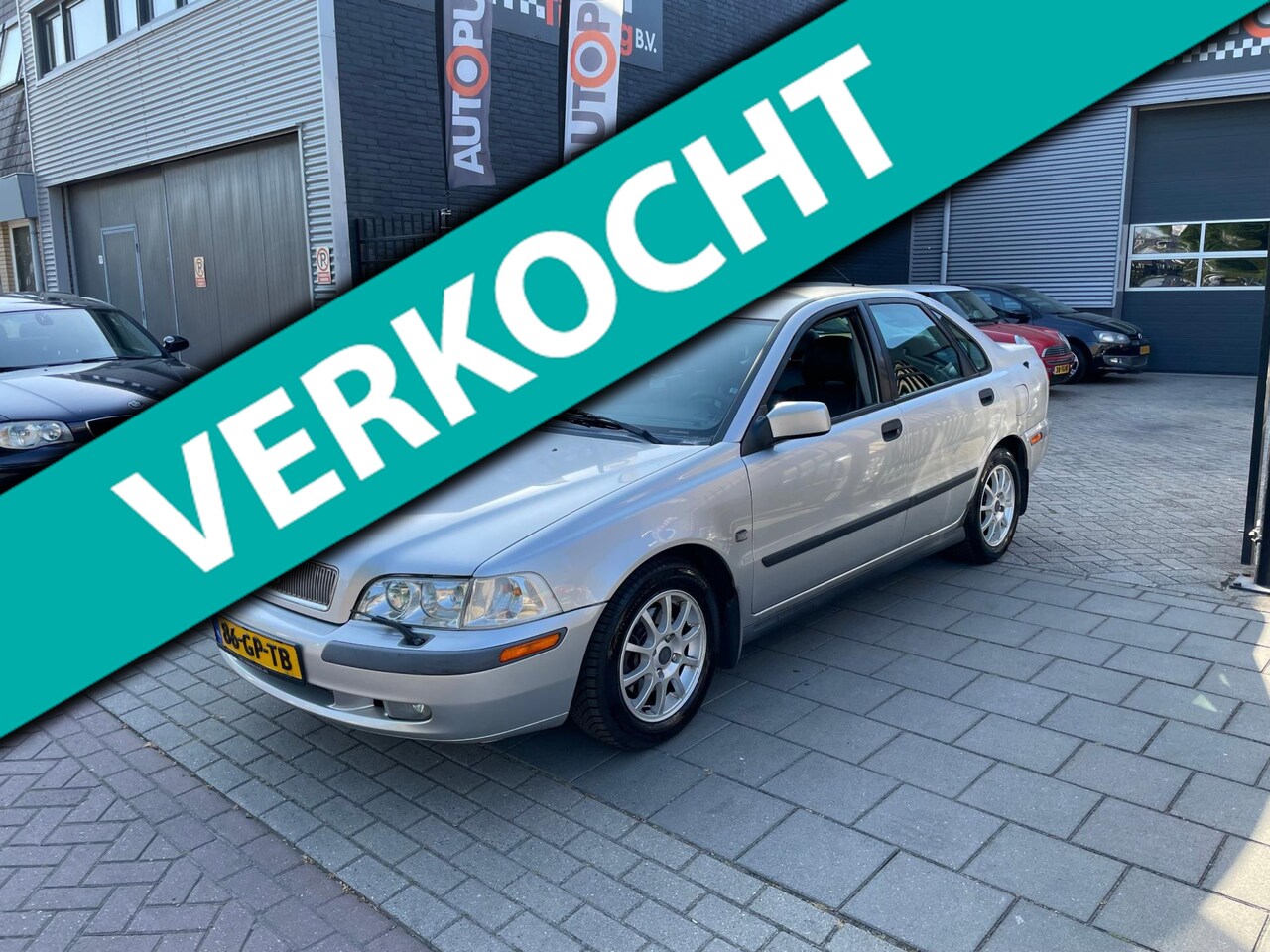 Volvo S40 - 1.8 Dynamic Automaat Trekhaak Airco NAP APK - AutoWereld.nl