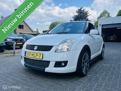 Suzuki Swift - 1.5 Sport 5 deurs LM / Airco / Audio / Keyless / Sportief
