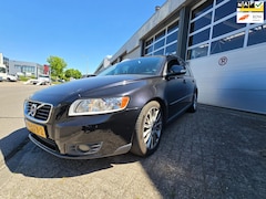 Volvo V50 - 1.6D S/S Sport zo mee apk Jan 2026 lichte schade zie foto's