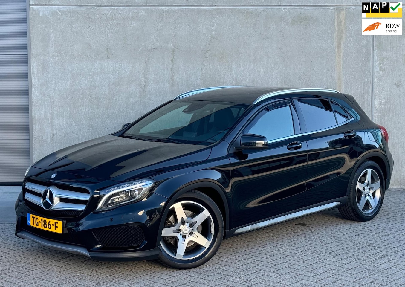 Mercedes-Benz GLA-Klasse - 250 4MATIC 211pk Edition1 AUT 2015 - AutoWereld.nl