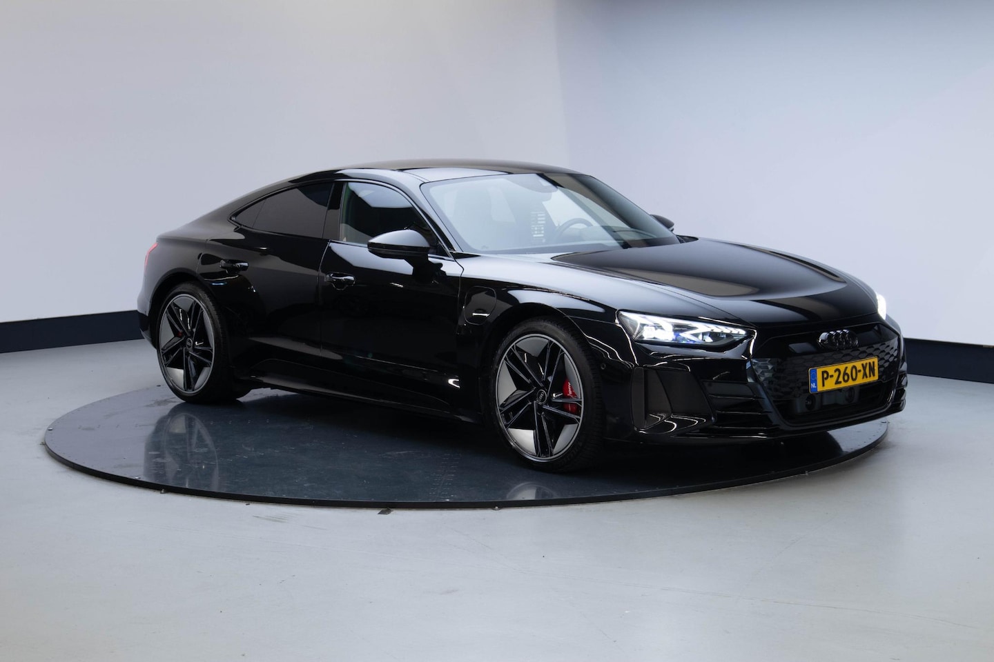 Audi e-tron GT - RS 93 kWh | Dynamic pakket plus | Keramische remmen | RS Designpakket rood | Carbon | B&O - AutoWereld.nl