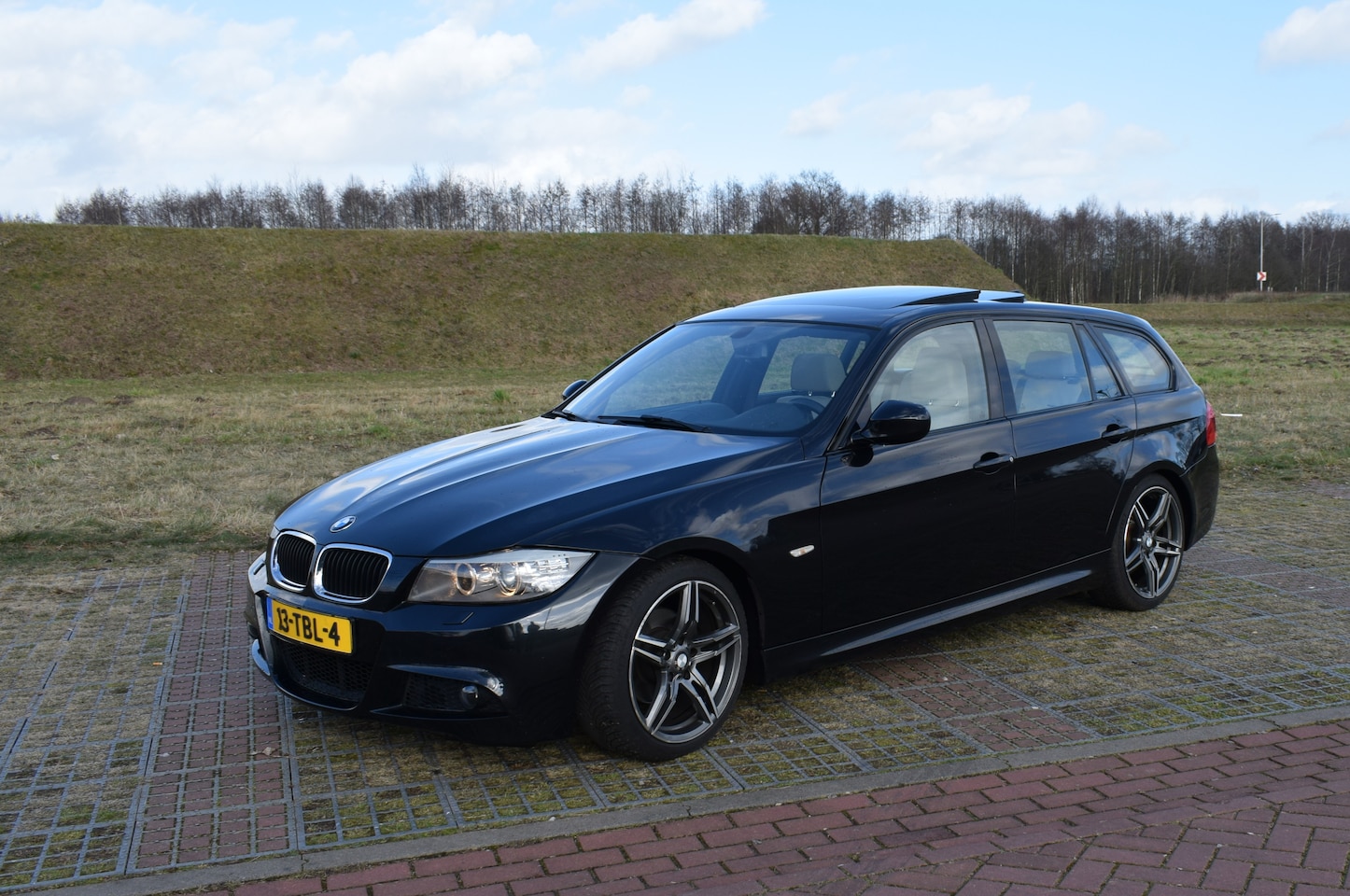 BMW 3-serie Touring - 318i M Sport Edition - AutoWereld.nl