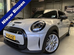 MINI Mini-Electric - Classic 33 kWh Pano, Headup Display, Leder