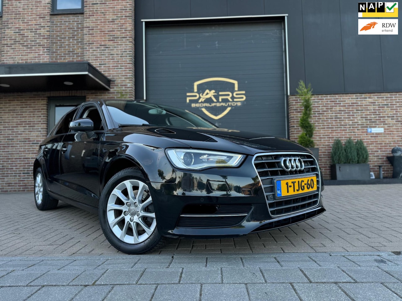Audi A3 Sportback - 1.6 TDI Attraction Pro Line plus Automaat S-Tronic Airco Navi Cruise Elk.Ramen - AutoWereld.nl