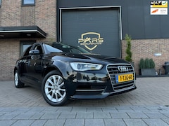 Audi A3 Sportback - 1.6 TDI Attraction Pro Line plus Automaat S-Tronic Airco Navi Cruise Elk.Ramen