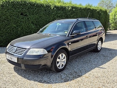 Volkswagen Passat Variant - 2.0 Comfortline | Clima | CV | Cruise | Radio Bluetooth