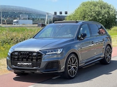 Audi Q7 - 55 TFSI e Quattro S-Line Pano Trekhaak HUD Matrix Camera