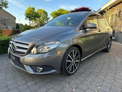 Mercedes-Benz B-klasse - 200 Ambition, Dealer onderhouden