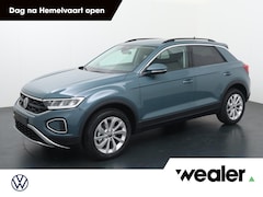 Volkswagen T-Roc - Life Edition 1.5 110 kW / 150 pk TSI SUV 7 versn. DSG | Climatronic | Multimedia pakket in