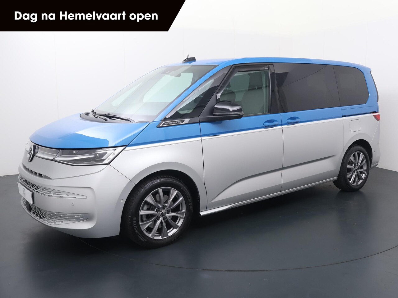 Volkswagen Multivan - 1.4 eHybrid L2H1 Style | 150 PK | Automaat | Navigatie | Panoramadak | Stoelverwarming | - AutoWereld.nl