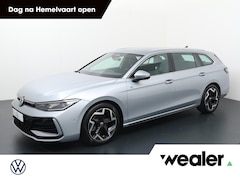Volkswagen Passat Variant - 1.5 eTSI R-Line Business | 150 PK | Trekhaak | Ergo Active stoelen | El. achterklep |