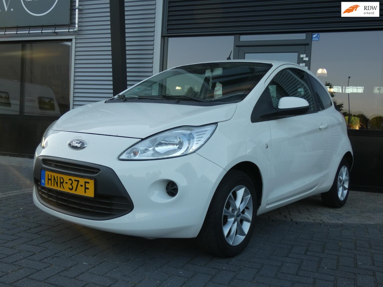 Ford Ka - 1.2 Karakter start/stop 1.2 Karakter start/stop - AutoWereld.nl