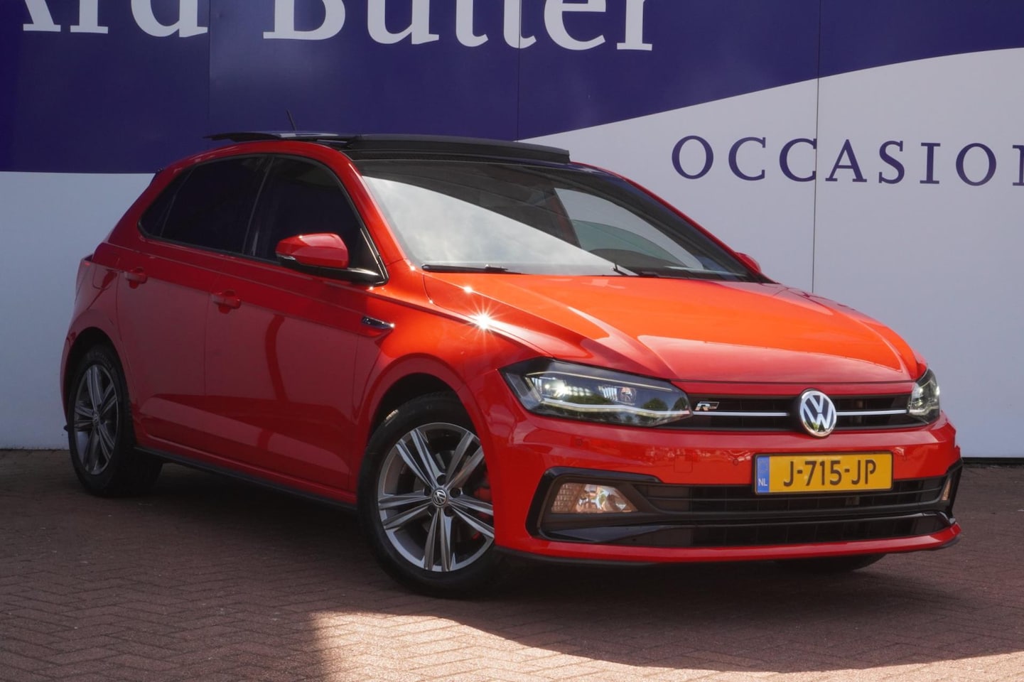 Volkswagen Polo - 1.5 TSI 150PK Highline Business 3X R Line+led+navi+vitrual+Pano-dak+camera+alcantara = SUP - AutoWereld.nl
