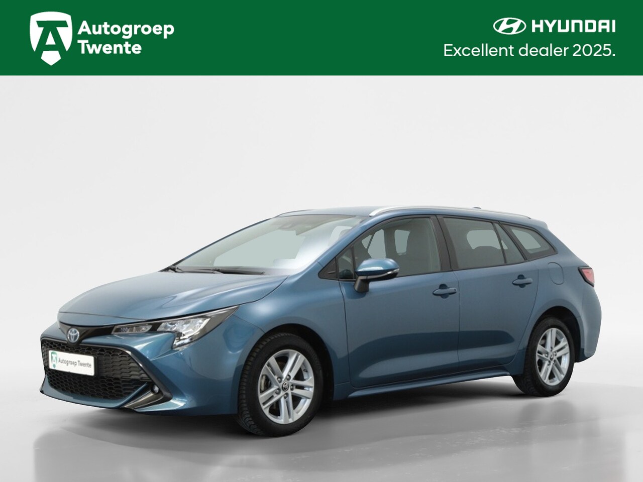 Toyota Corolla Touring Sports - 1.8 Hybrid Dynamic | Navigatie | Business Pack | DAB | - AutoWereld.nl
