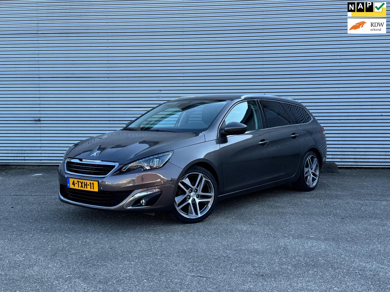 Peugeot 308 SW - 1.2 e-THP Première PANO | NAVI | NAP | FULL OPTION - AutoWereld.nl