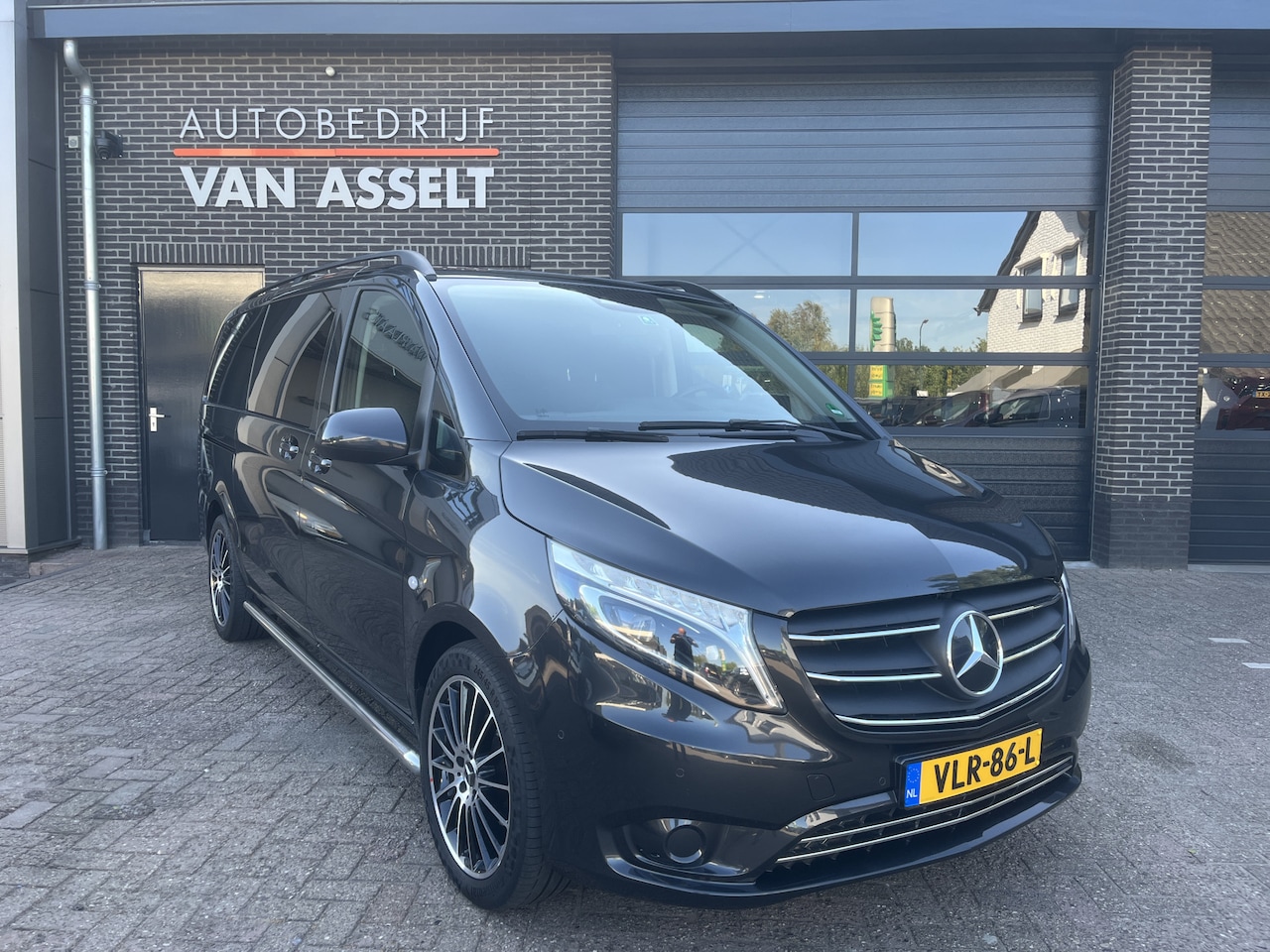 Mercedes-Benz Vito - 114 CDI Lang DC Lease Edition Led , Navi , Clima , Cruise - AutoWereld.nl