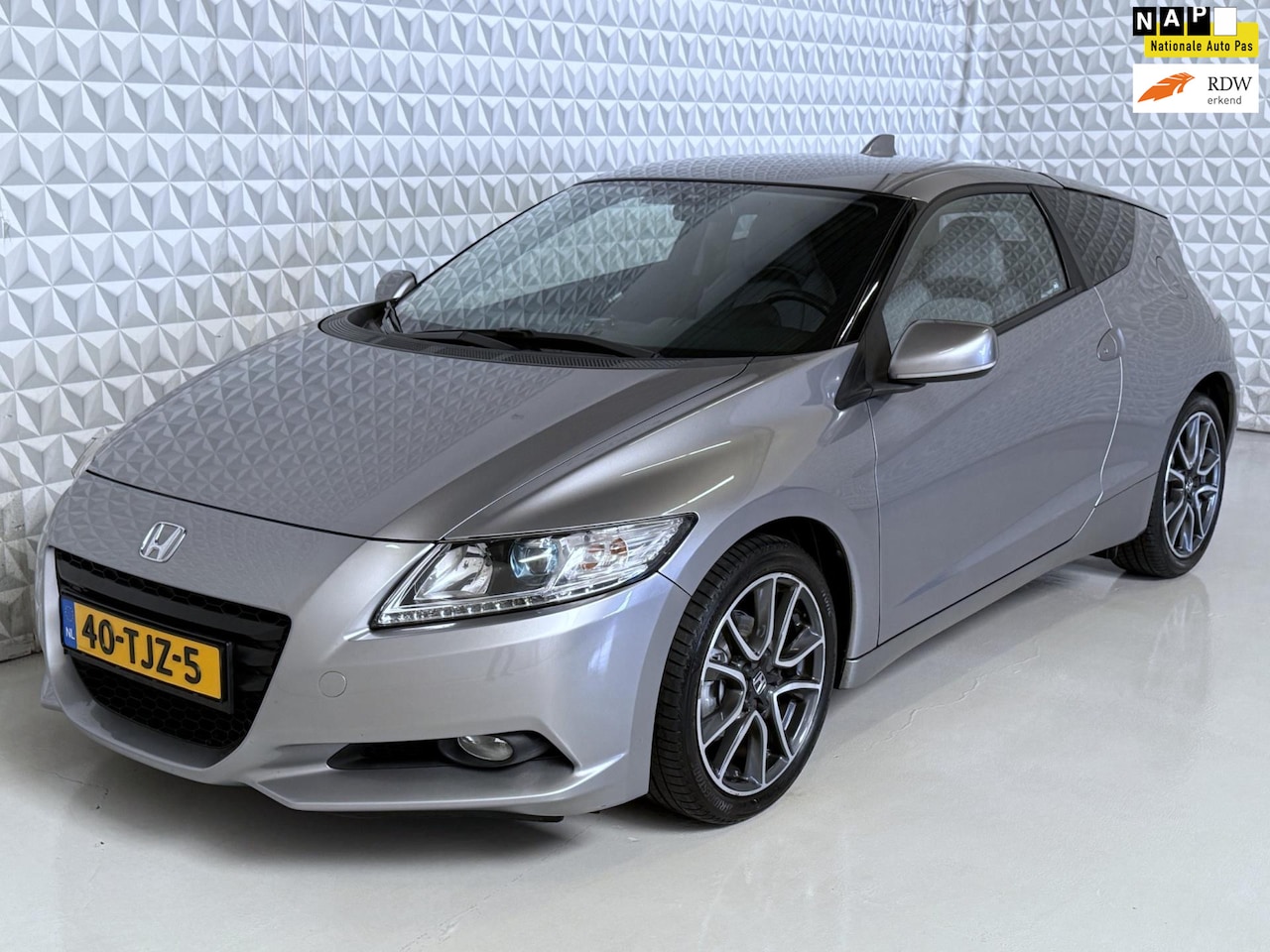 Honda CR-Z - 1.5 i-Vtec IMA Sport in nette staat! 124.000km (2012) - AutoWereld.nl