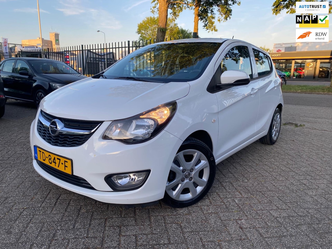 Opel Karl - 1.0 ecoFLEX Edition Pdc Cruise Airco Electr Pakket - AutoWereld.nl