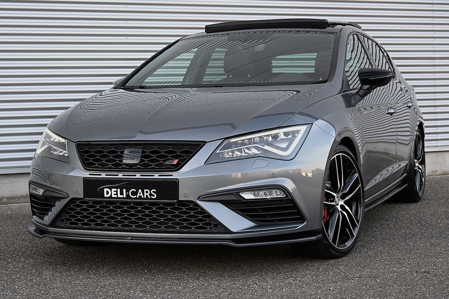 Seat Leon - 2.0 TSI CUPRA 300 Pano | Sfeer | Apple-Carplay | - AutoWereld.nl