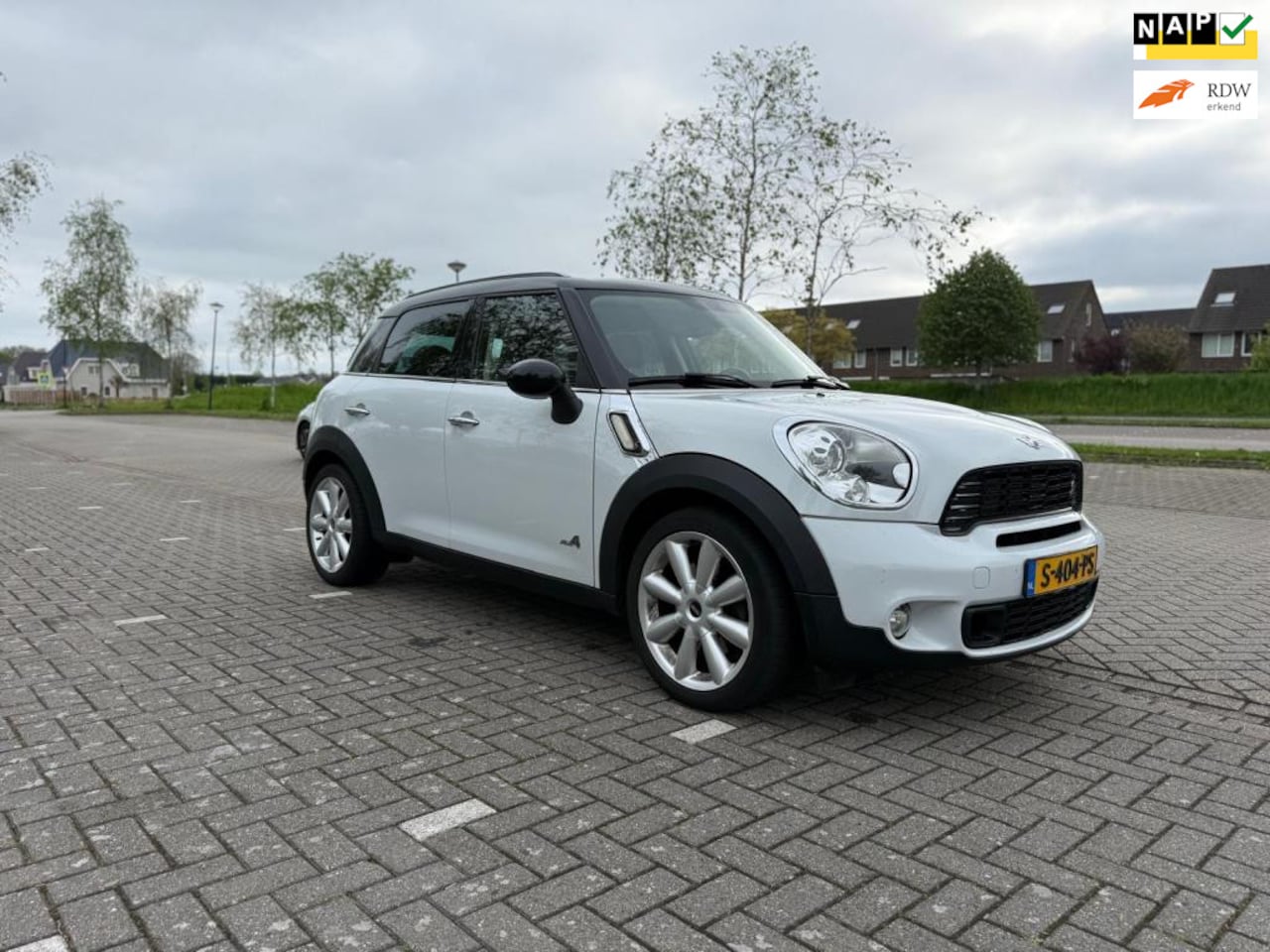 MINI Countryman - 1.6 Cooper S ALL4 / PANO / Harman/Kardon - AutoWereld.nl