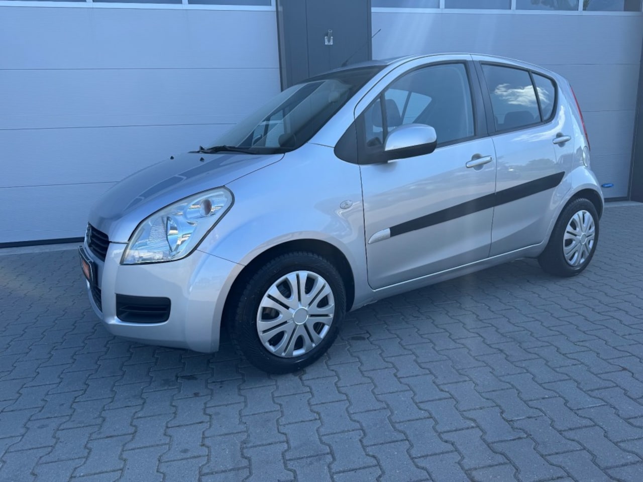 Suzuki Splash - 1.0 VVT COMFORT / AIRCO / 5-deurs / Centrale vergrendeling - AutoWereld.nl
